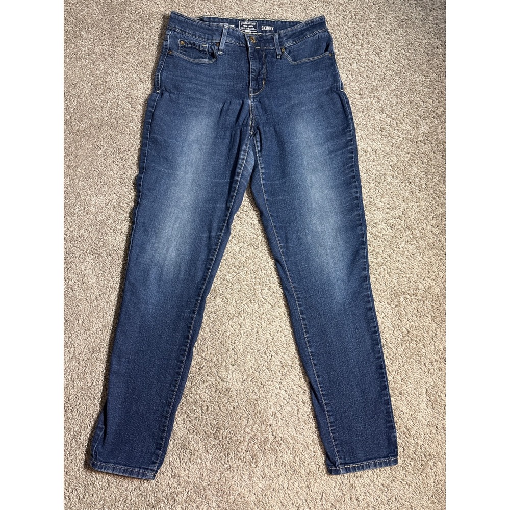 Signature by Levi Strauss Totally Shaping Skinny Jeans Med Wash Blue 8M W29 L32